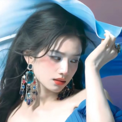 张婧仪
