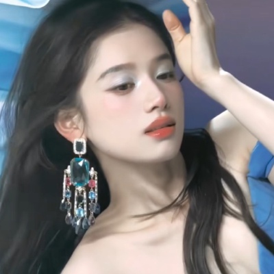 张婧仪