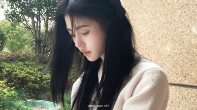 鞠婧祎素材