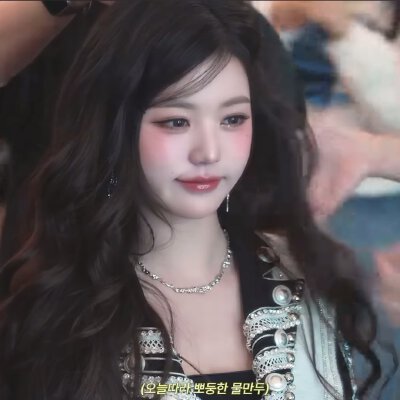 张元英
