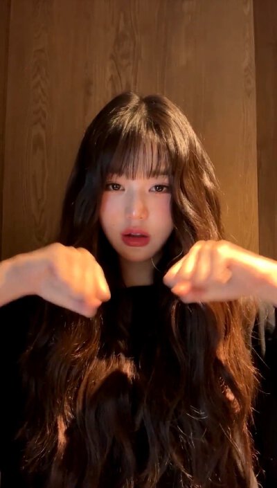 张元英