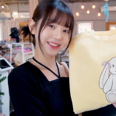 张元英