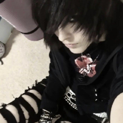 ✞