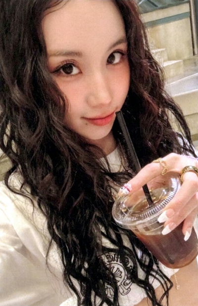 孙彩瑛"THIS IS FOR"小卡扫图