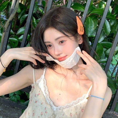 鞠婧祎