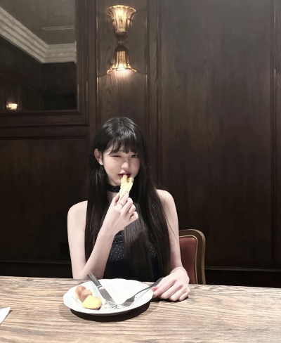 张元英