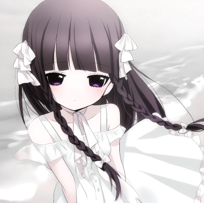 女