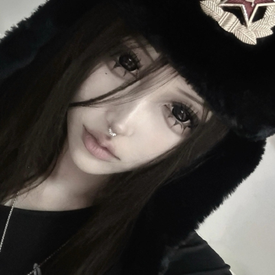 ✰