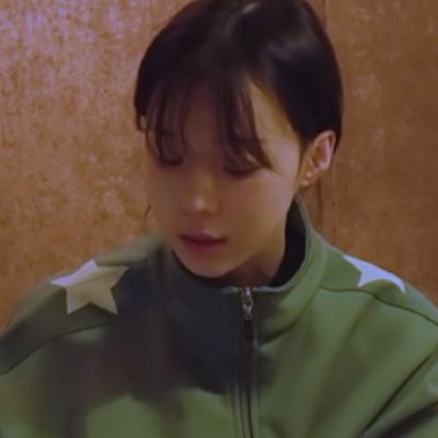 炡