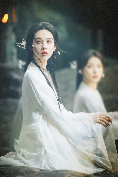 月鳞绮纪 陈都灵∣雾妄言