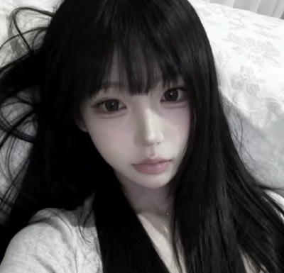 我本想大声斥责但她真的好香