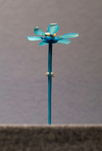 宋代花形蓝玻璃簪