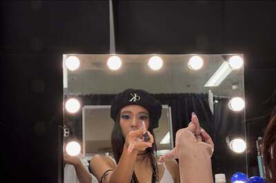JENNIE