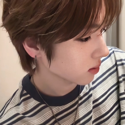怀抱你的我无法走向未来