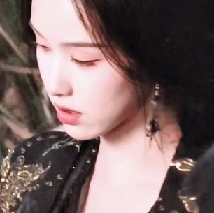 陈都灵