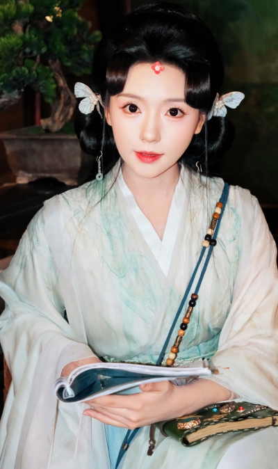 王云云
