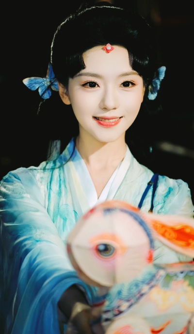 王云云