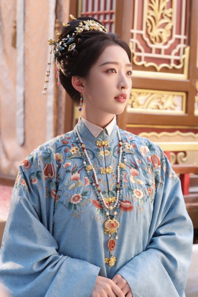花开锦绣 邓恩熙∣傅庭芸