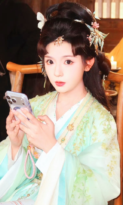 王云云