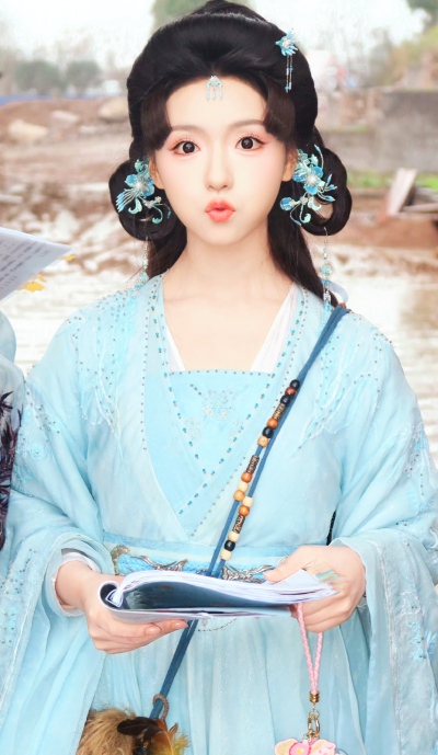 王云云