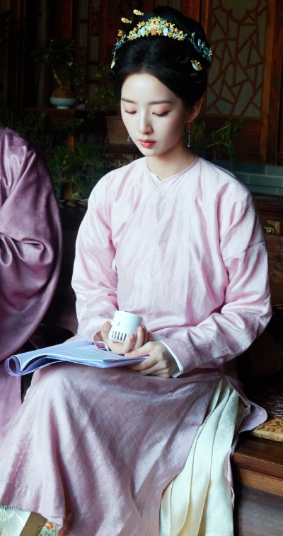 王云云