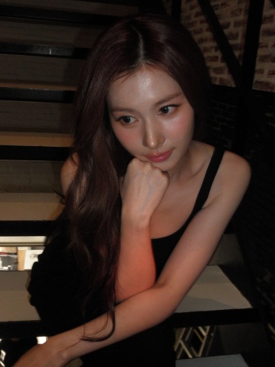 凑崎纱夏 sana
