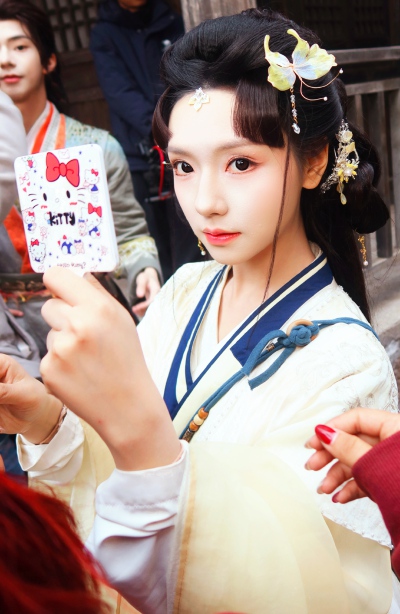 王云云