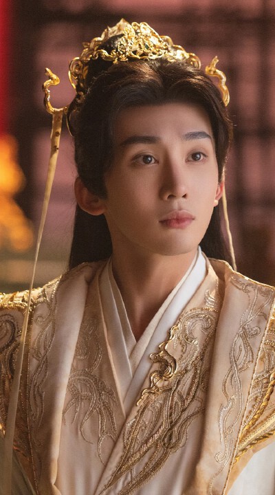 李哲豪《师兄太稳健》昊天