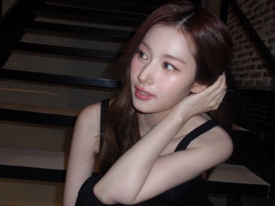 凑崎纱夏 sana