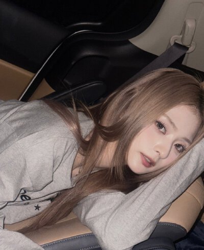 李娜炅