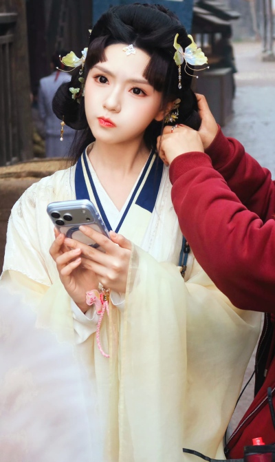王云云