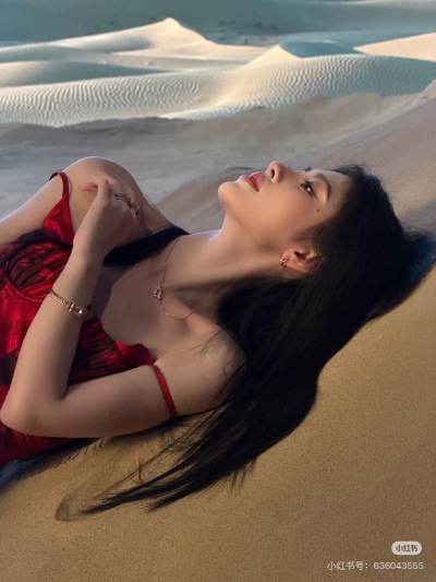 鞠婧祎