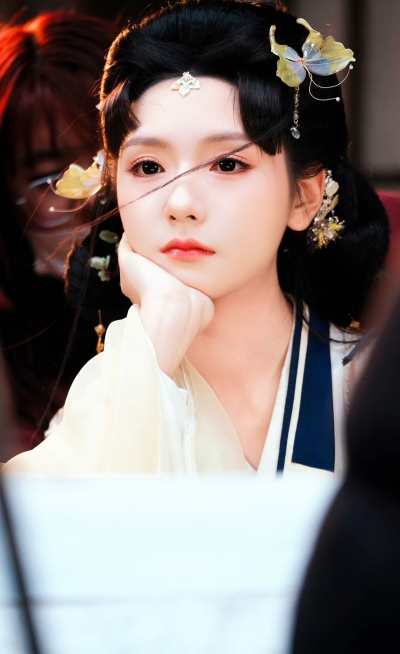 王云云