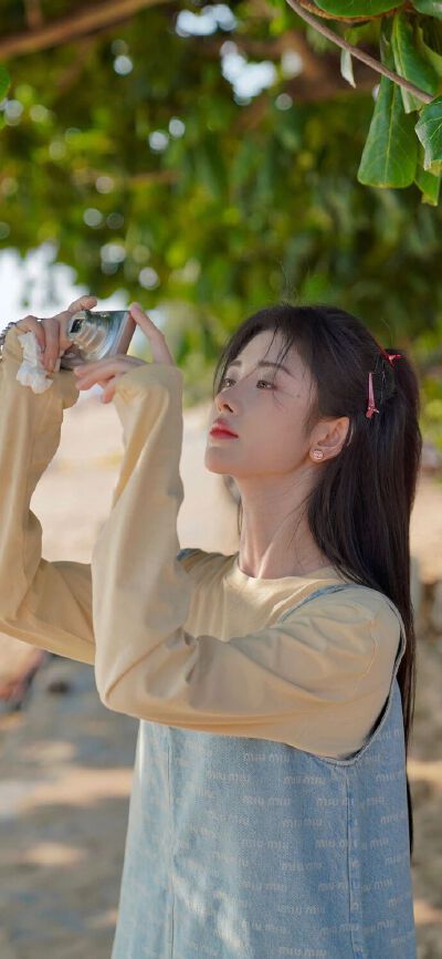 鞠婧祎