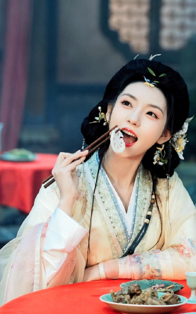 王云云
