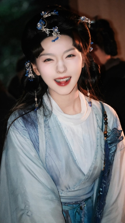 王云云