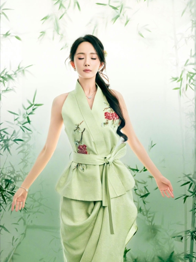 杨幂/BKT品牌全球首席代言人