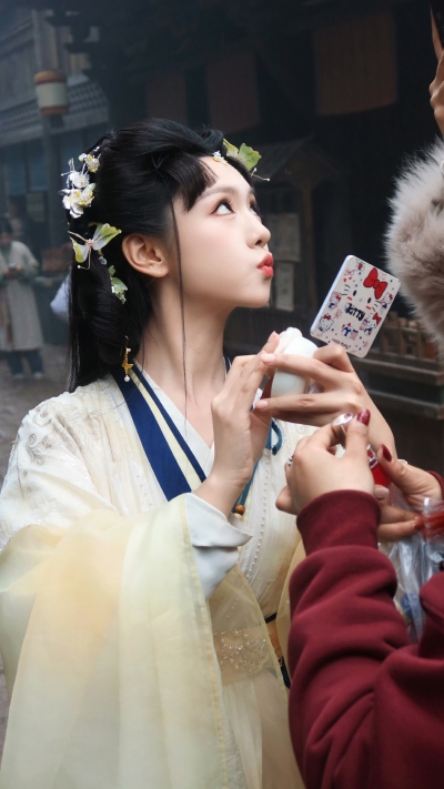 王云云