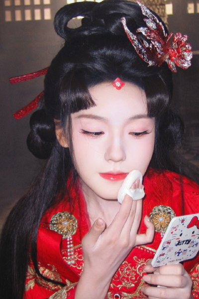 王云云