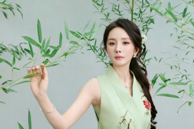 杨幂/BKT品牌全球首席代言人