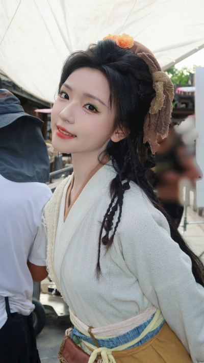 王云云
