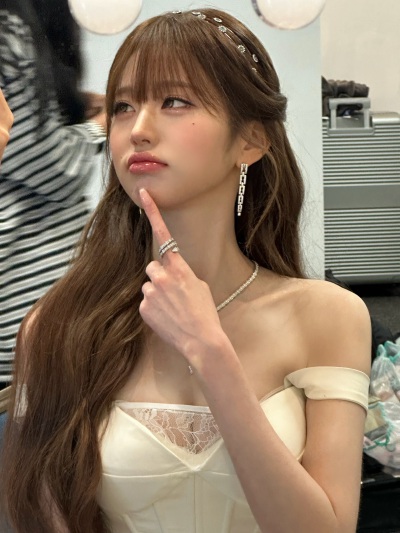 张元英 wonyoung