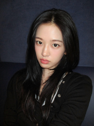 安宥真 yujin