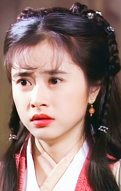 何美钿