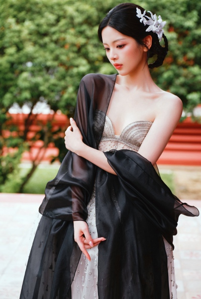 杨超越