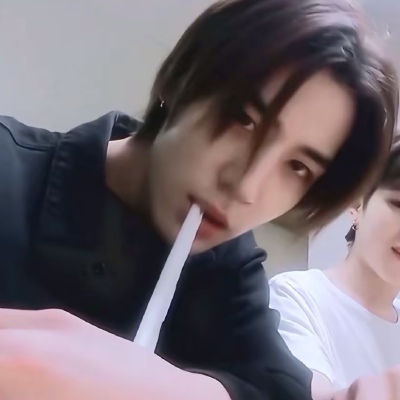 谁去帮金桐儇剪一下头发