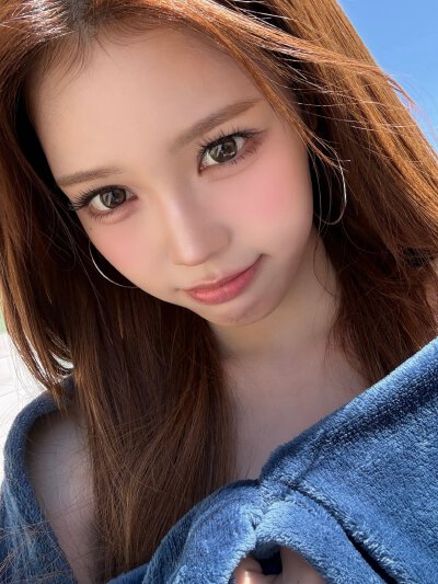 郑世菲 saebi