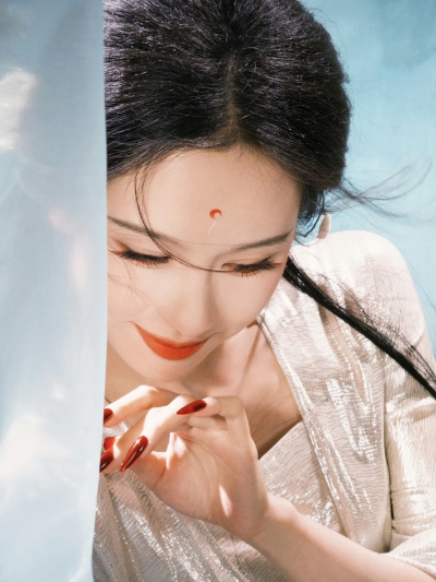 陈都灵