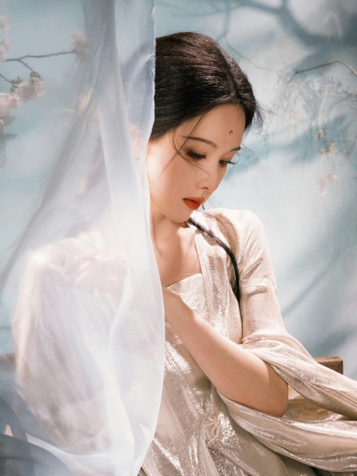 陈都灵