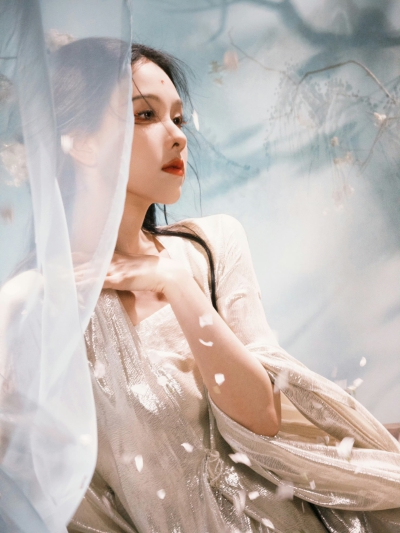 陈都灵